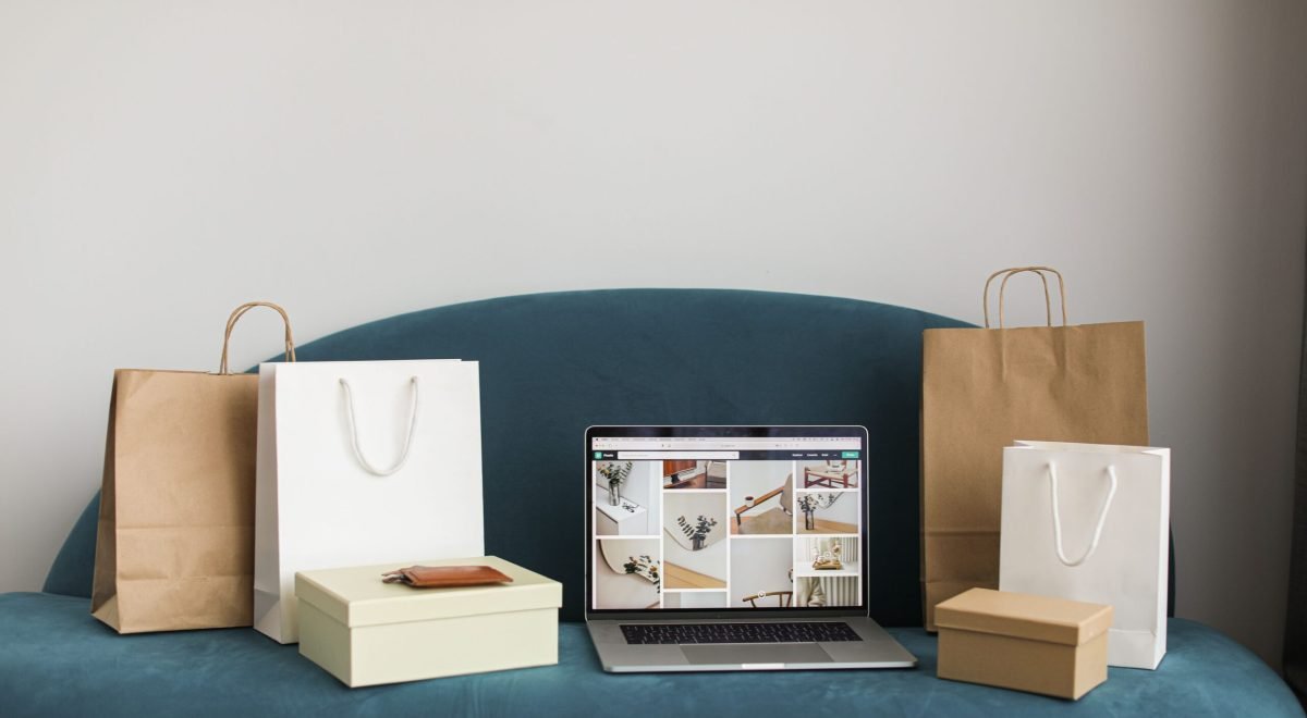 Digital Products vs Physical Products: Which Business Model Is Better?