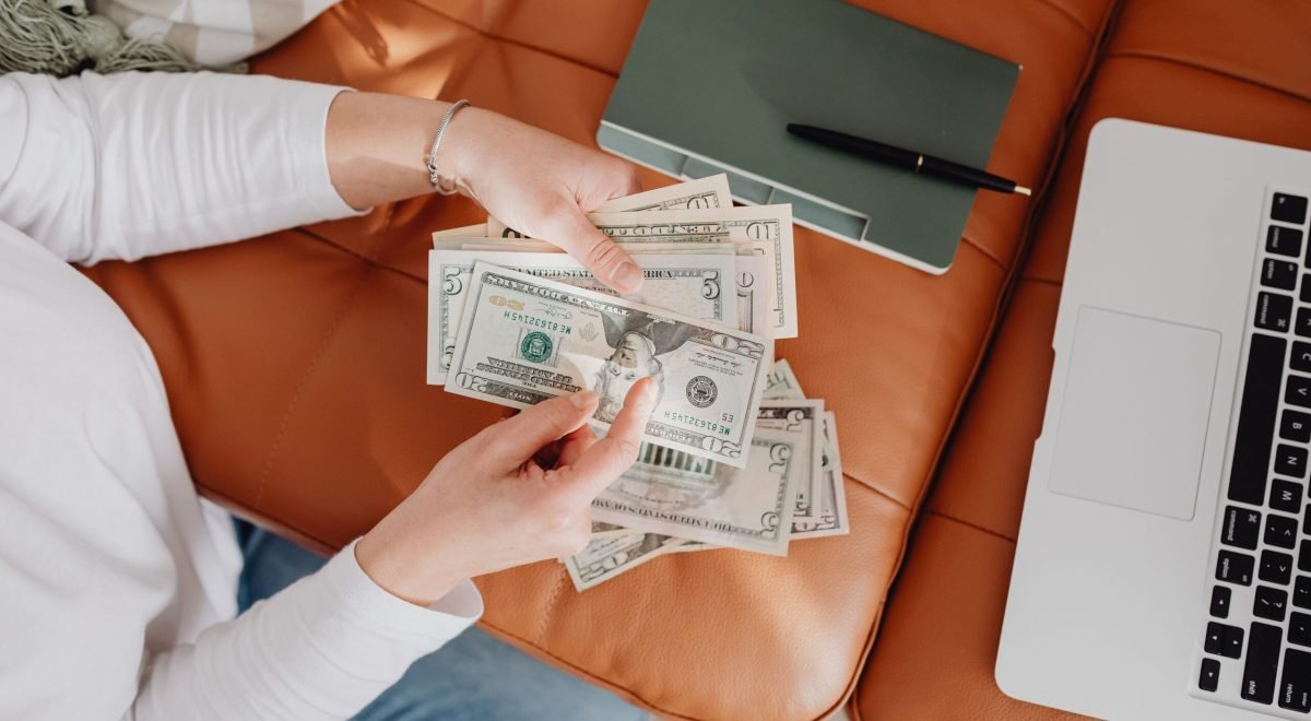 How to Start an Online Business with Little or No Money